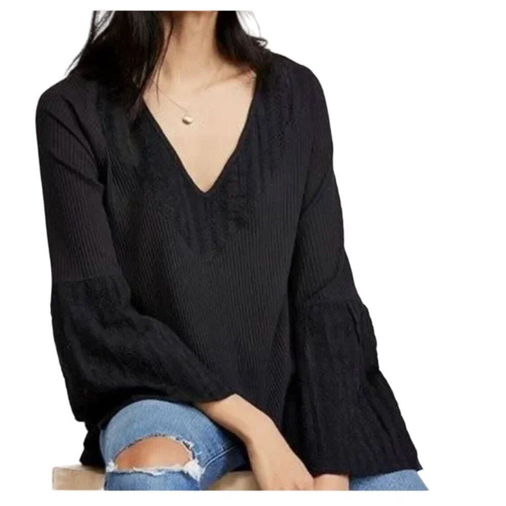 Free people Parisian Nights Ribbed Knit Eyelet Bell Sleeve V-Neck Trapeze Top L
